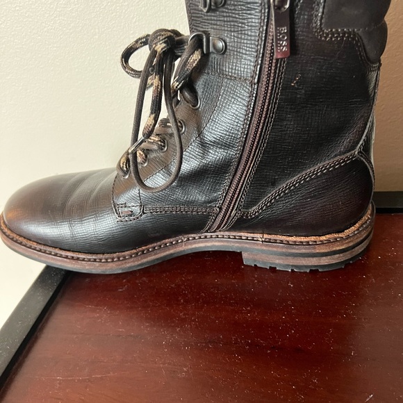 Hugo Boss OG Leather Winter Boots - Picture 4 of 10